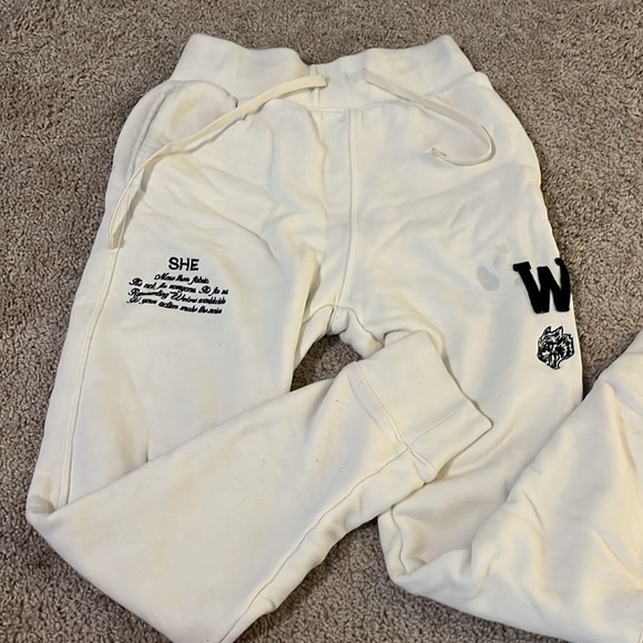 Sold - Picture 2 of 5